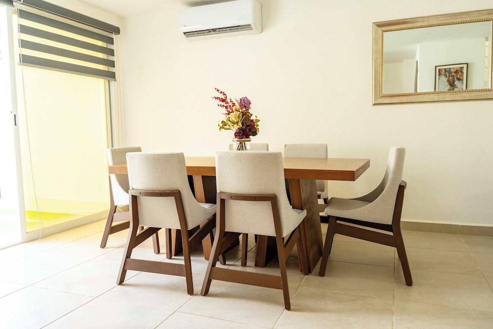 Modern Villa Priv. Beach Dreams Diamante