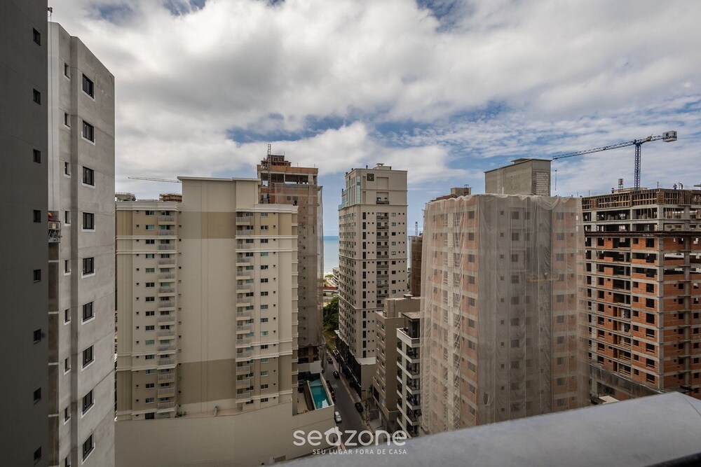 2BR Apt w/ Balcony Near the sea Mts1503