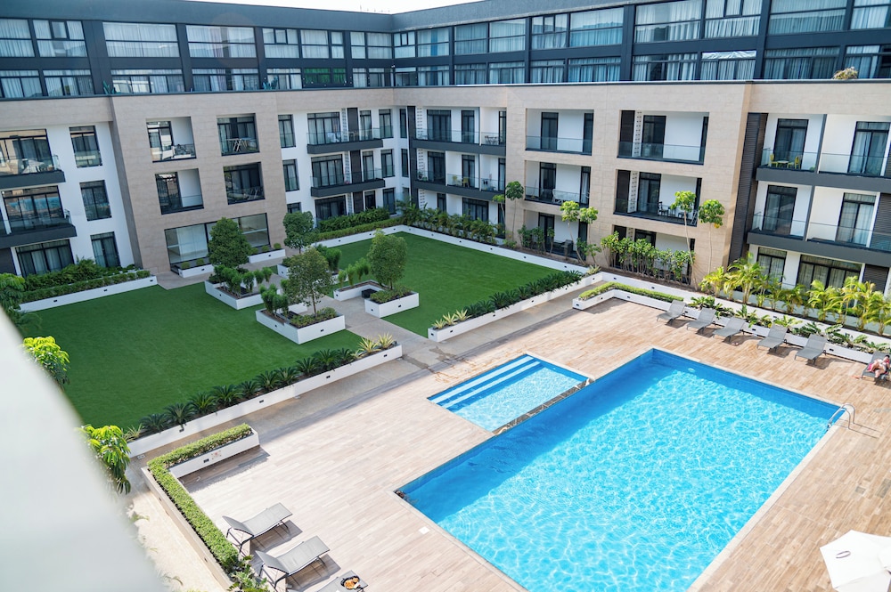 Easy Stay at Embassy Gardens Apartment