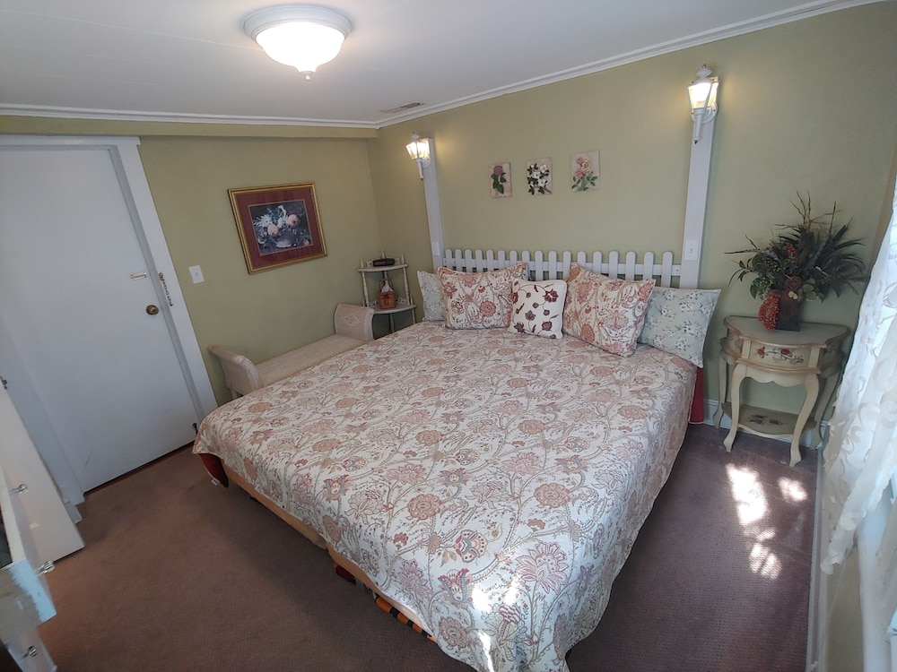 Island Guest House B&B