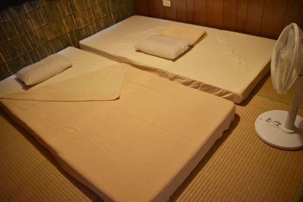 Guest House Asibina - Hostel