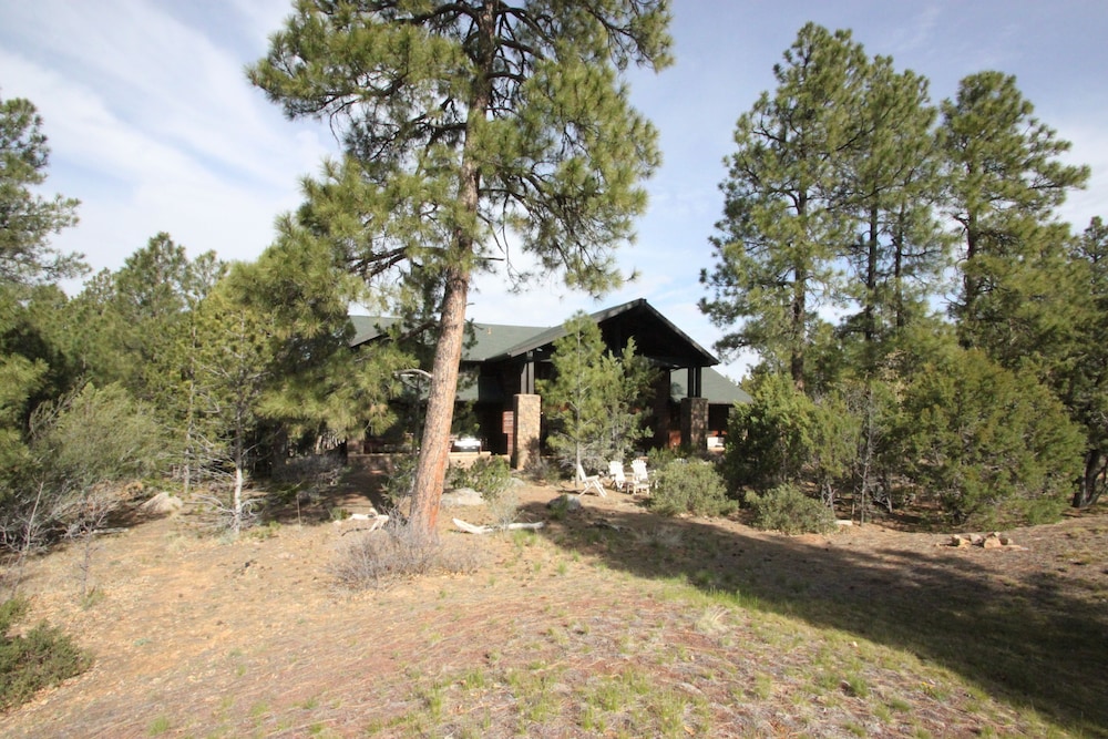 Show Low Vacations - At Whispering Pines 4 Bedroom Home by RedAwning - Property Image 9