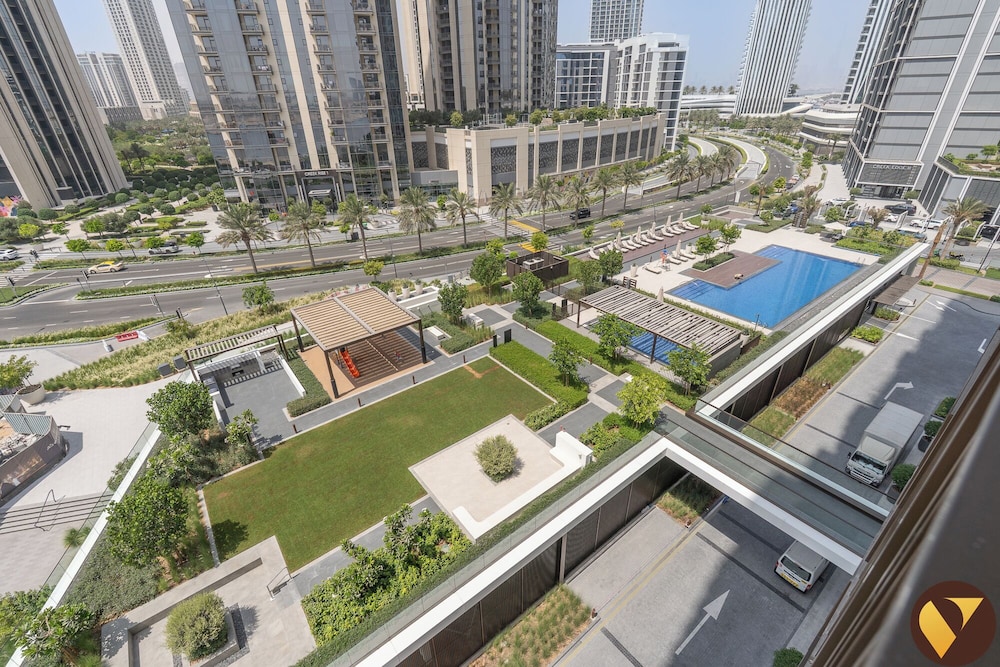 Vogue Creek Crescent Balcony Pool View