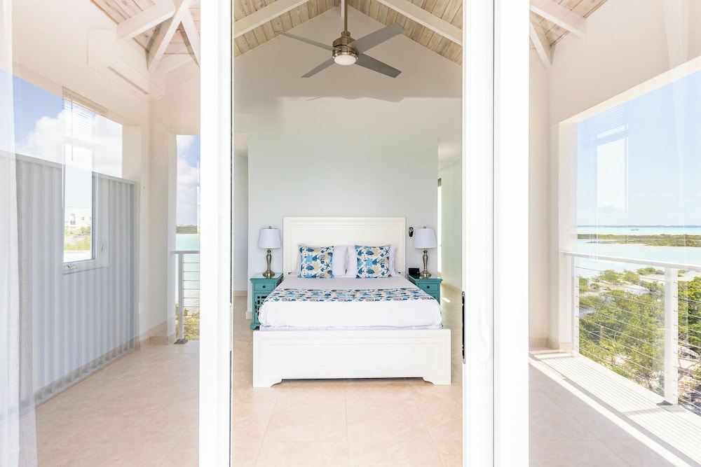 Tropical Waterfront Cooper Jack Villas