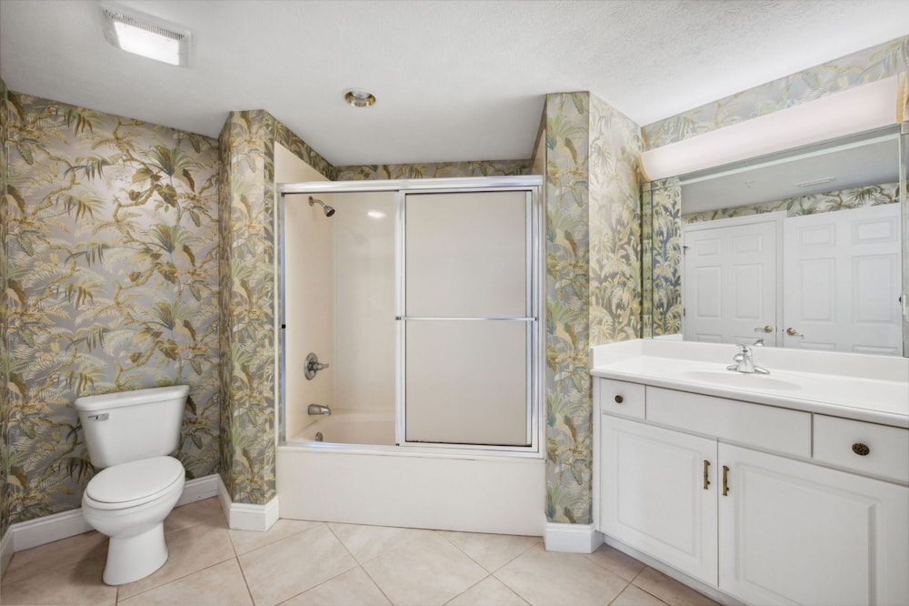 Treasure Shores3br Beachfront Corner Unit Sleeps 8 With Stunning Gulf Views!