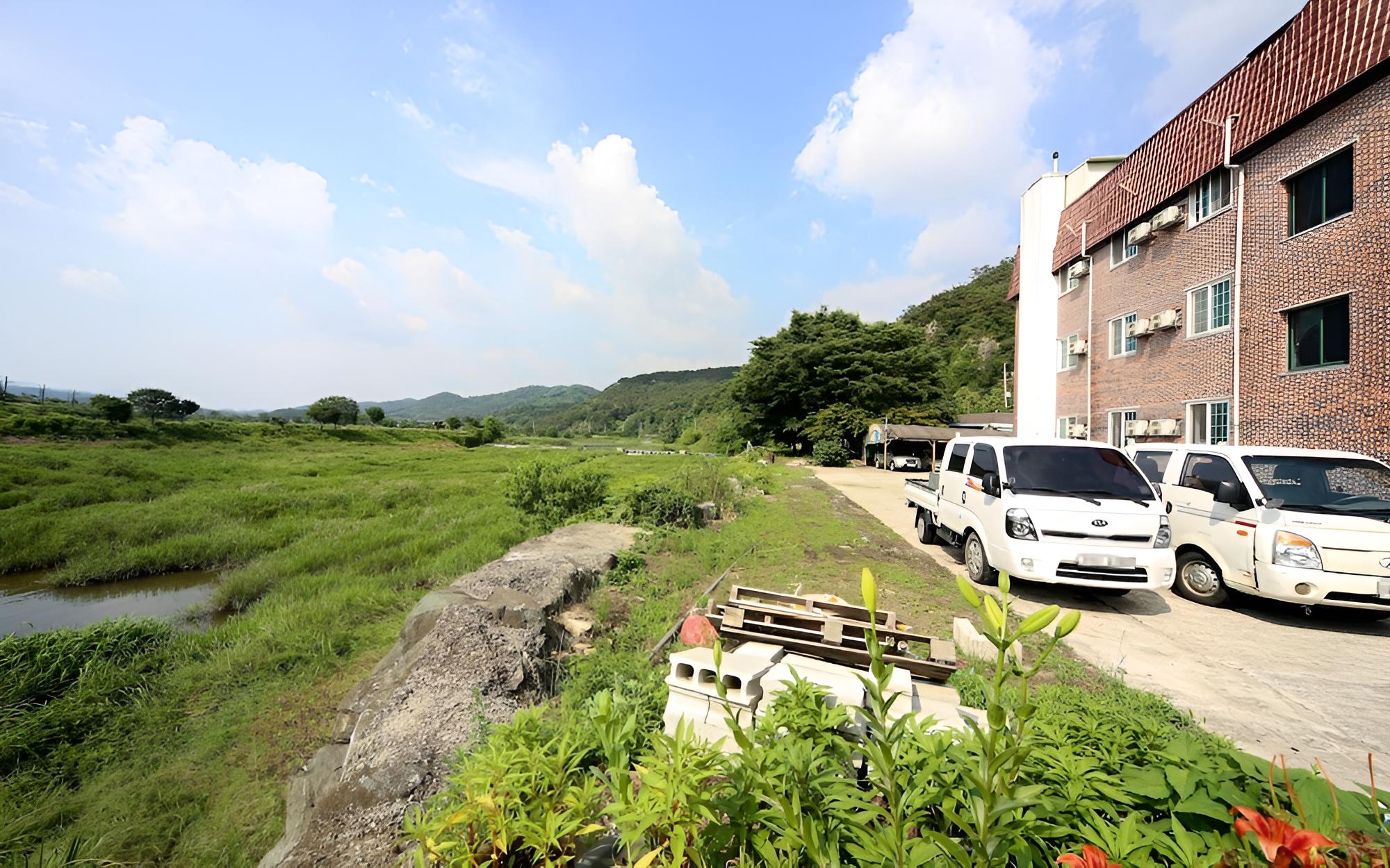 Jangseong Suseok Motel view 3