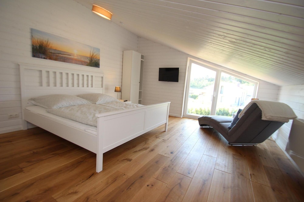 Ferienhaus Seewind mit Sauna am Dummer See