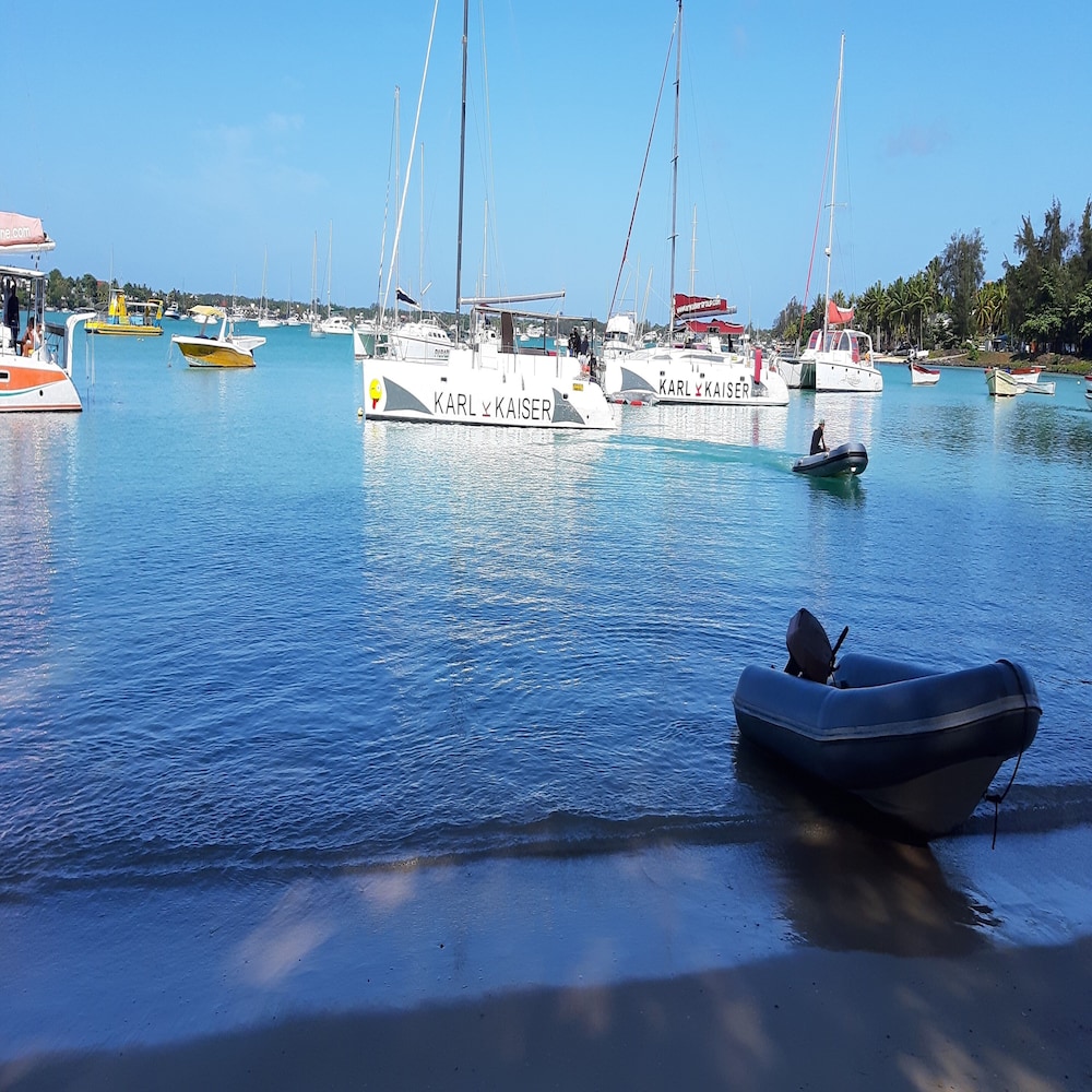 Pereybere Beachside Apartment
