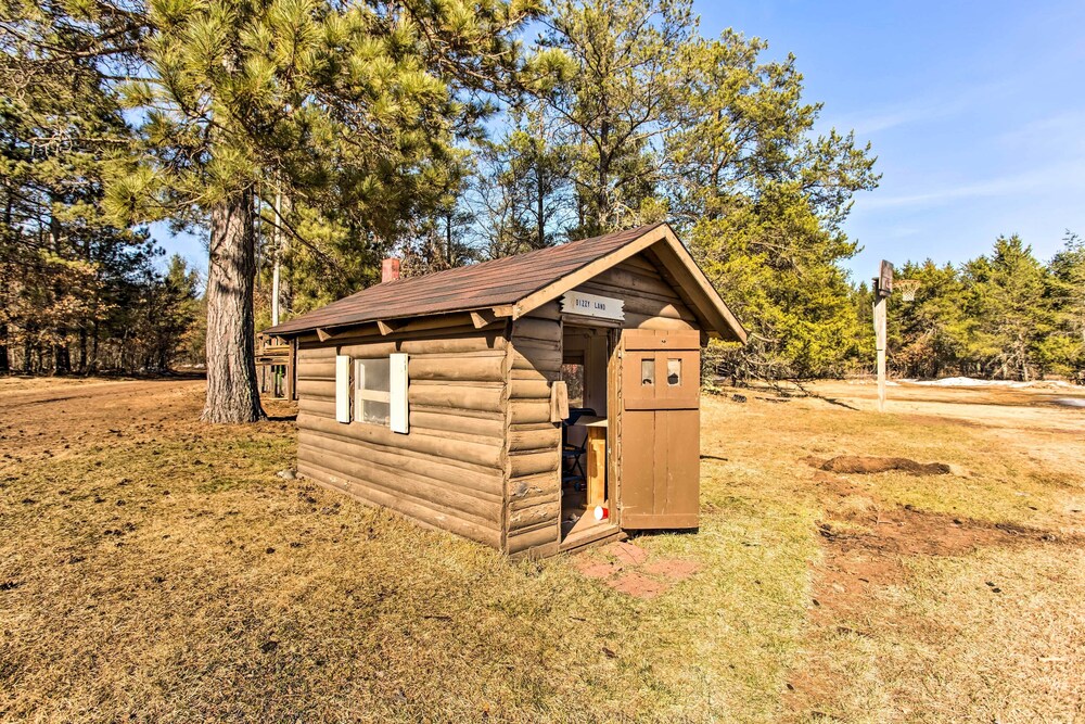 Cozy Lake Nebagamon Cabin 15 Minutes to the Lake!