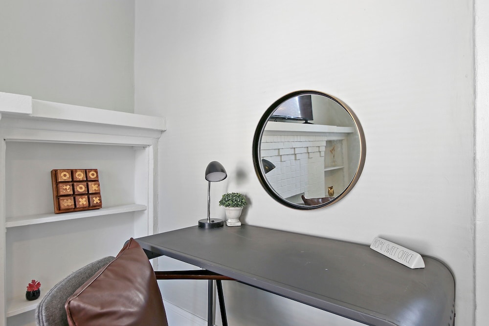 Stylish 2BR Apt - Sunnyside 05-2F