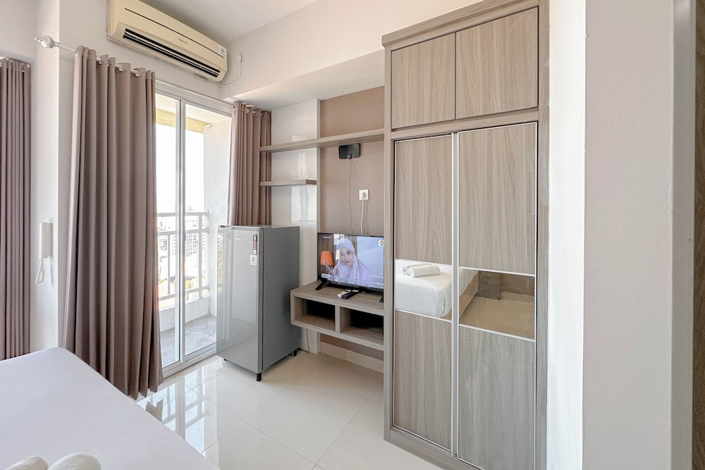 Good Deal Stunning Studio (No Kitchen) At Taman Melati Surabaya Apartment