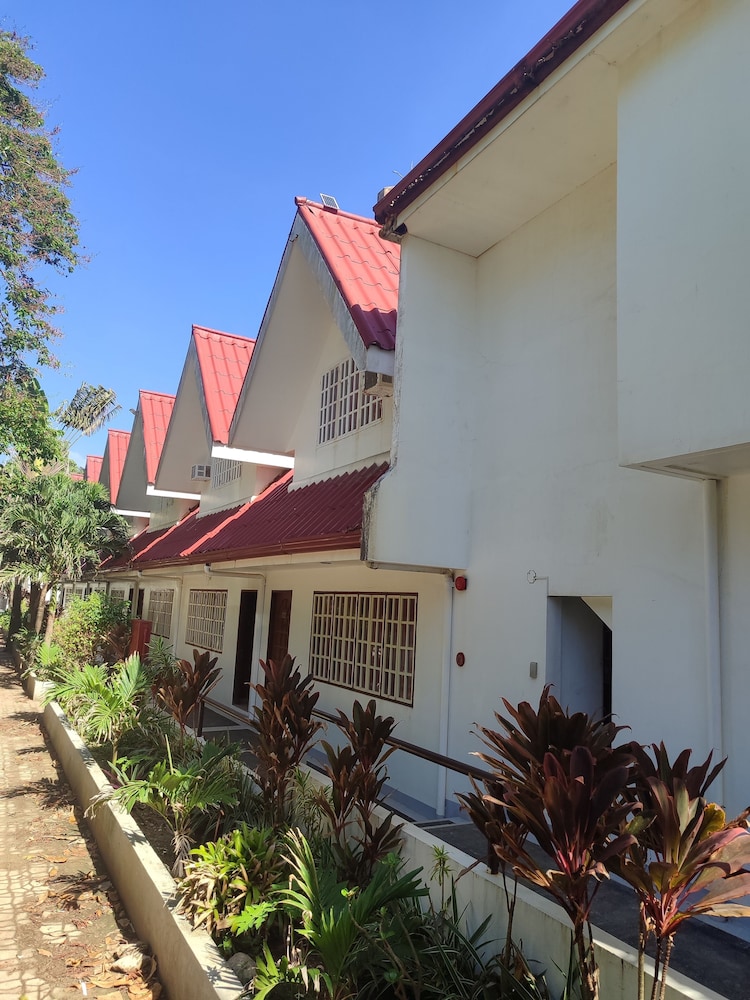 Castle Rock Boracay