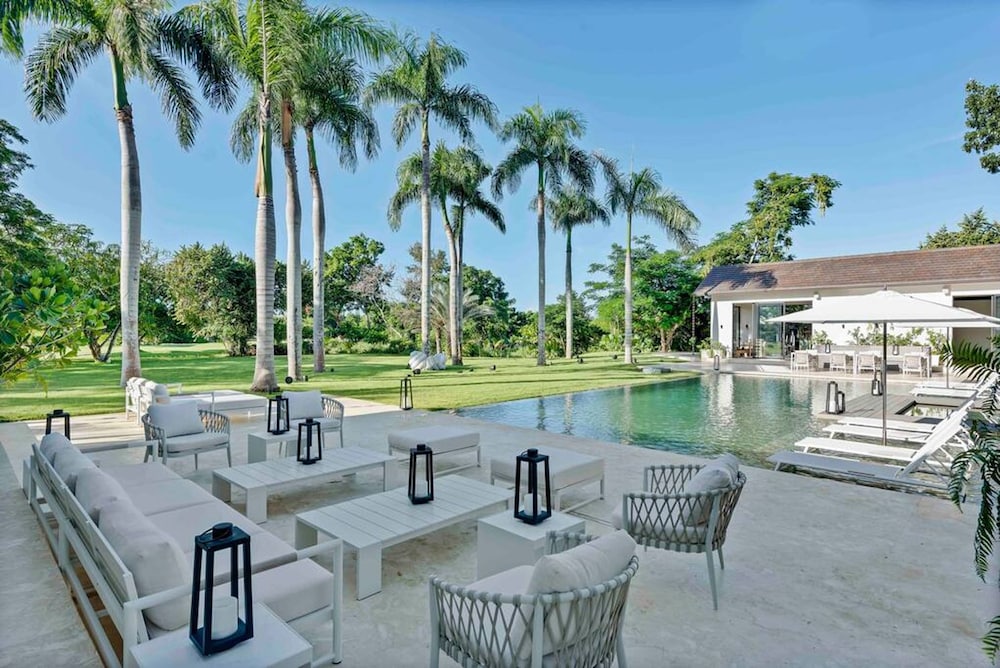 Casa Cana Luxury Tropical Villa in Casa de Campo
