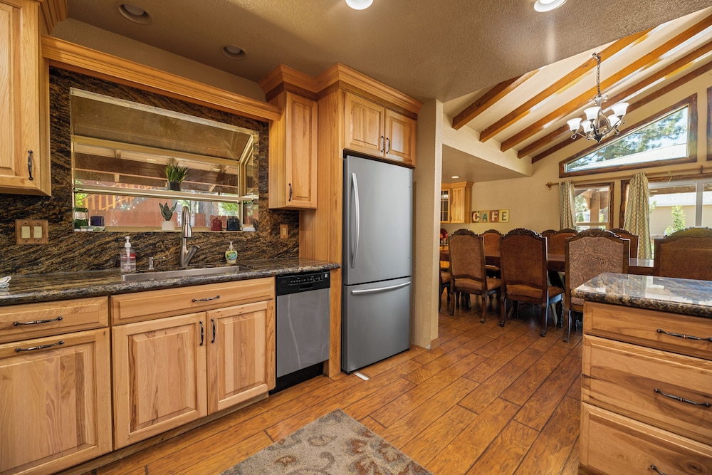 Moonridge Retreat