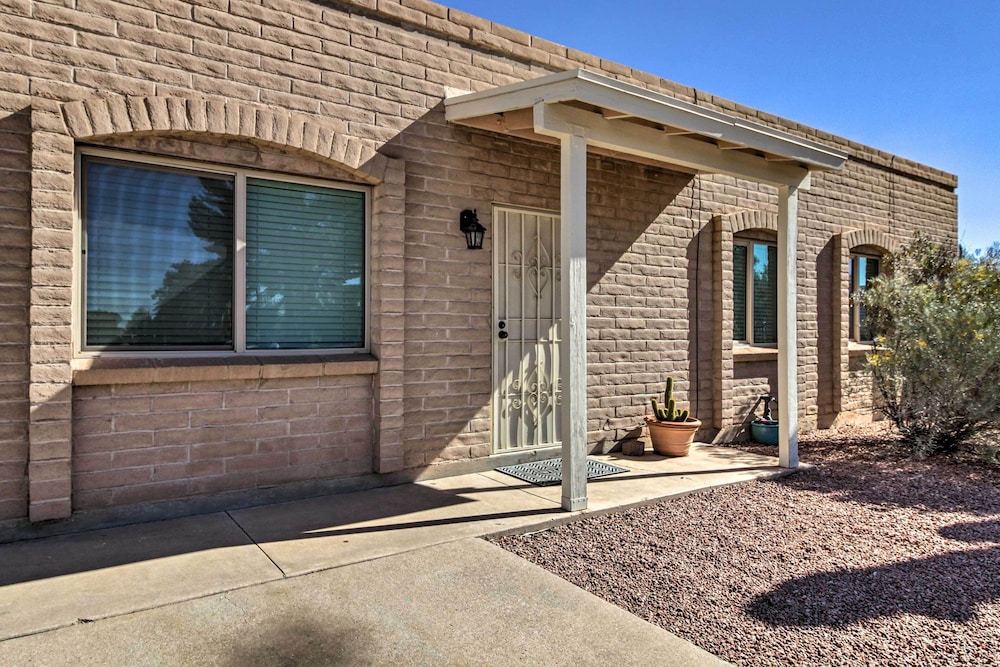 Sun-dappled Tucson Home w/ Patio & Grill! view 4