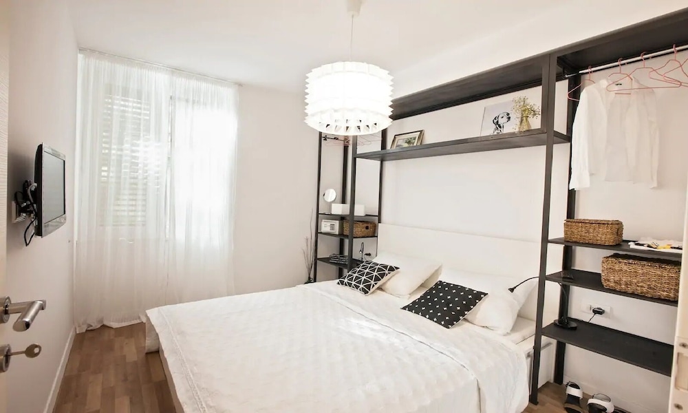 Batchae apartment