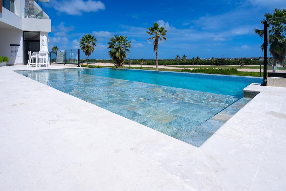 Apt With 3 Bedrooms bbq Terrace in Cap Cana