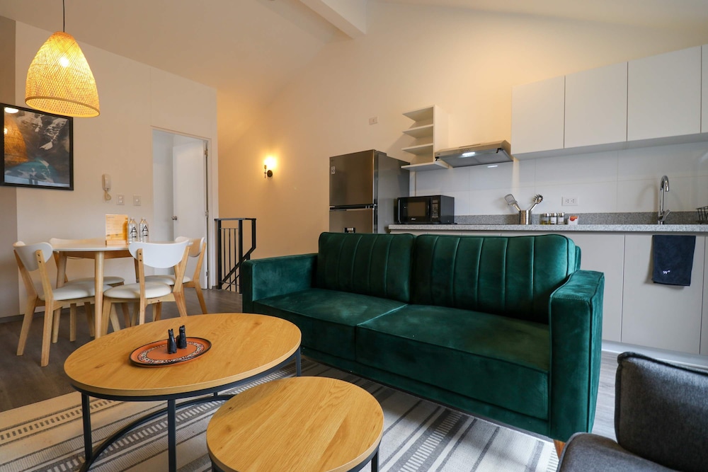 w Stunpedous 2BR w Perfect Balcony in Cusco