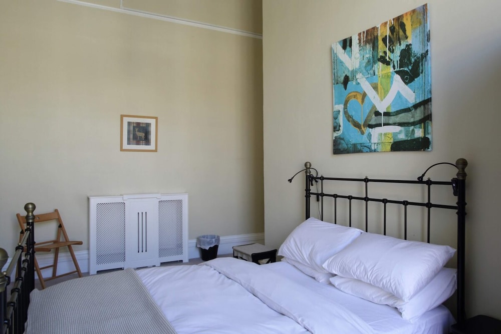 Grand New Town 2 Bedroom in Central Edinburgh