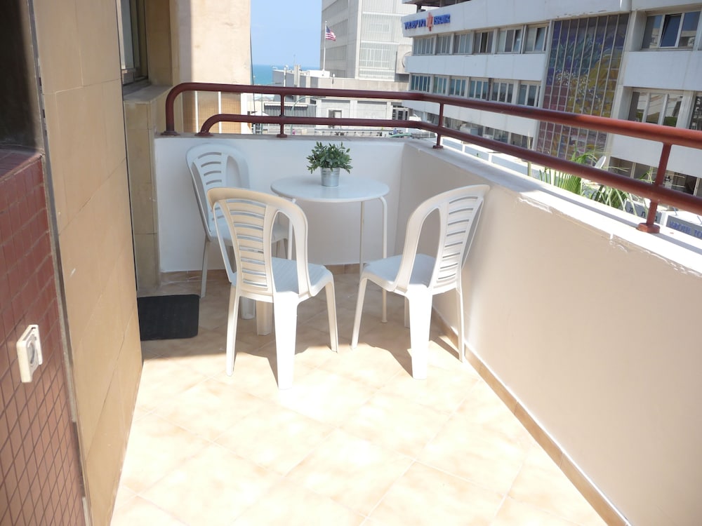 Elena Apartments