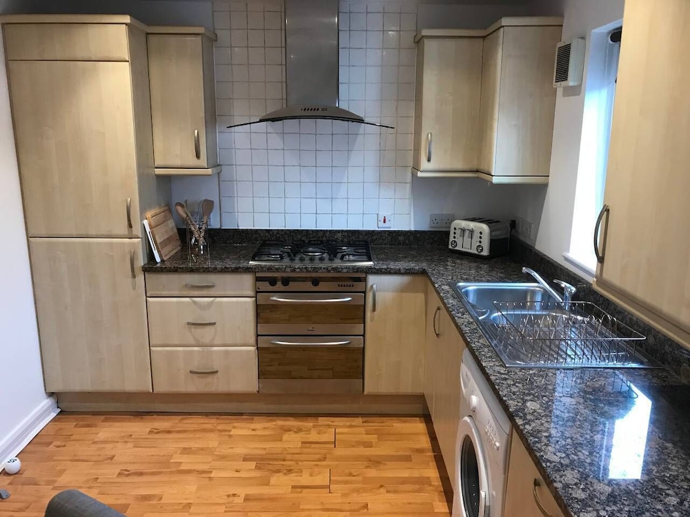 City Centre Townhouse - Perfect for a City Break view 2