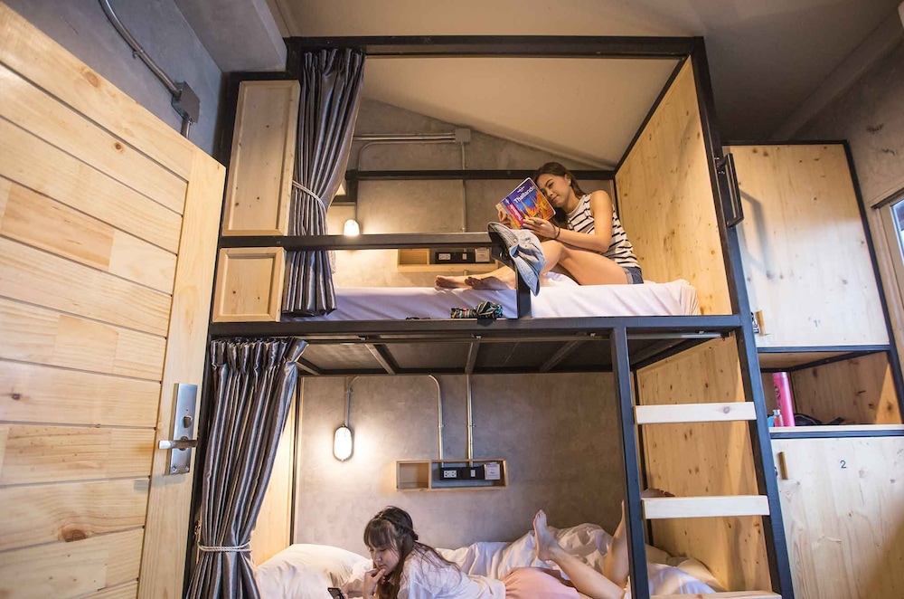 UdonBackpackers Beds and Cafe