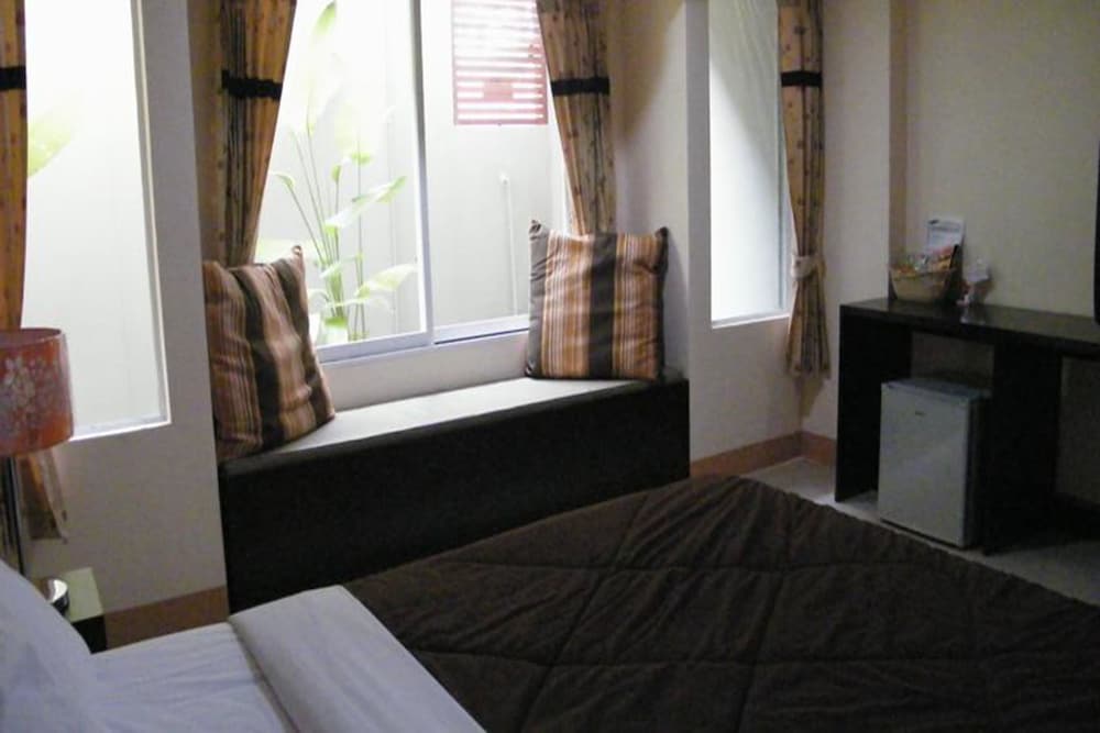 Winhouse Hotel