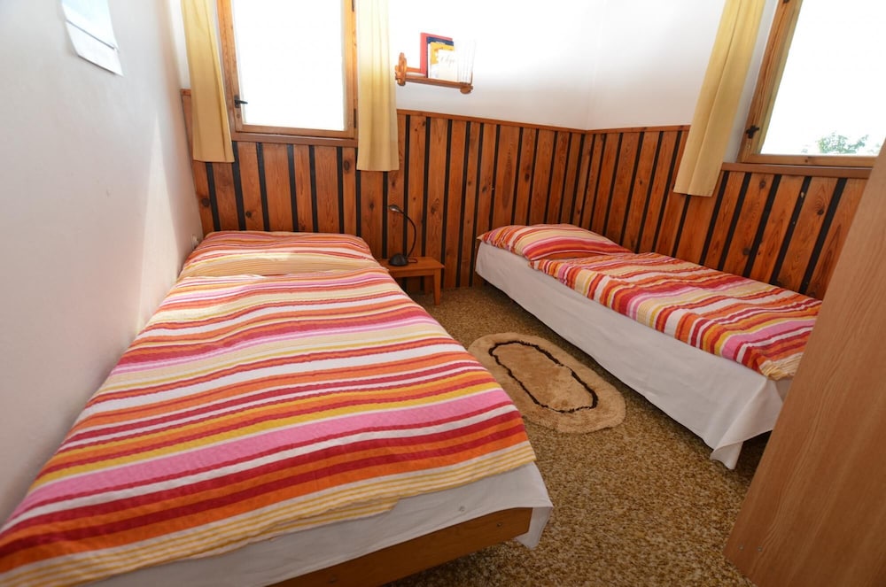 Mountain Chalet Hoja 3