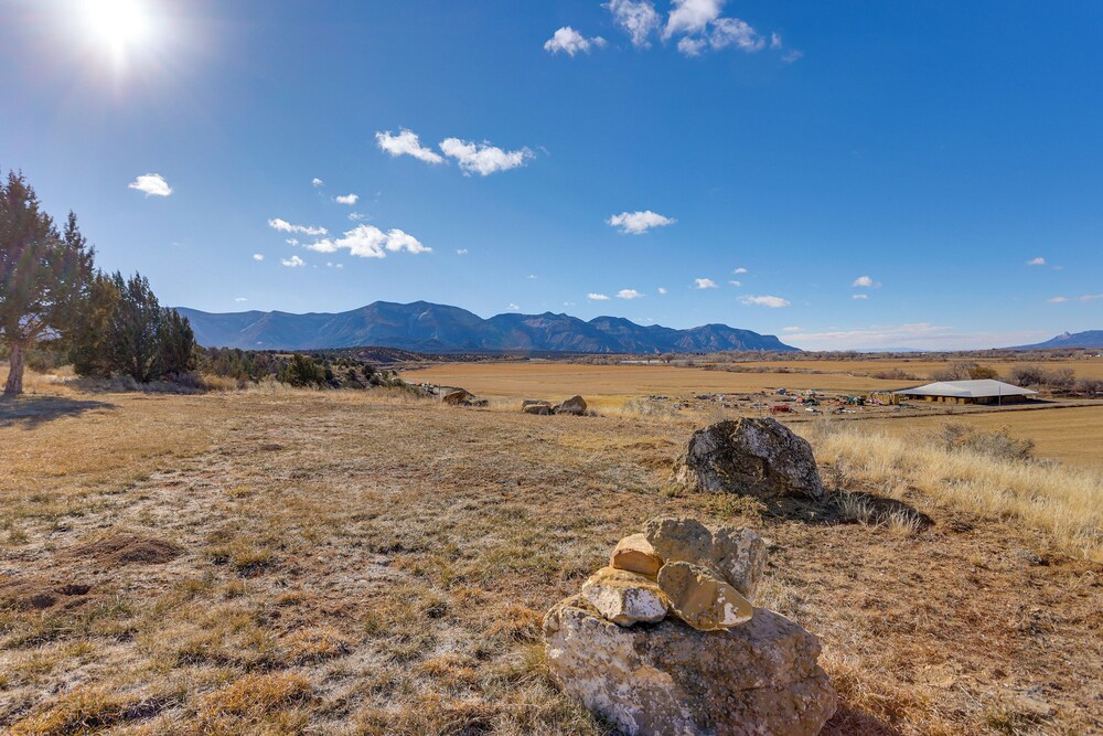 Mtn-view Escape w/ Office Space in Cortez!