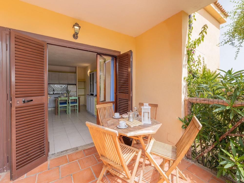 Relax on the Bay of Marinella