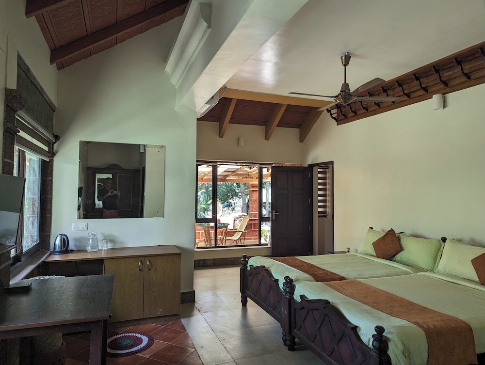 Neelambari Ecotourism Thrissur Aratupuzh
