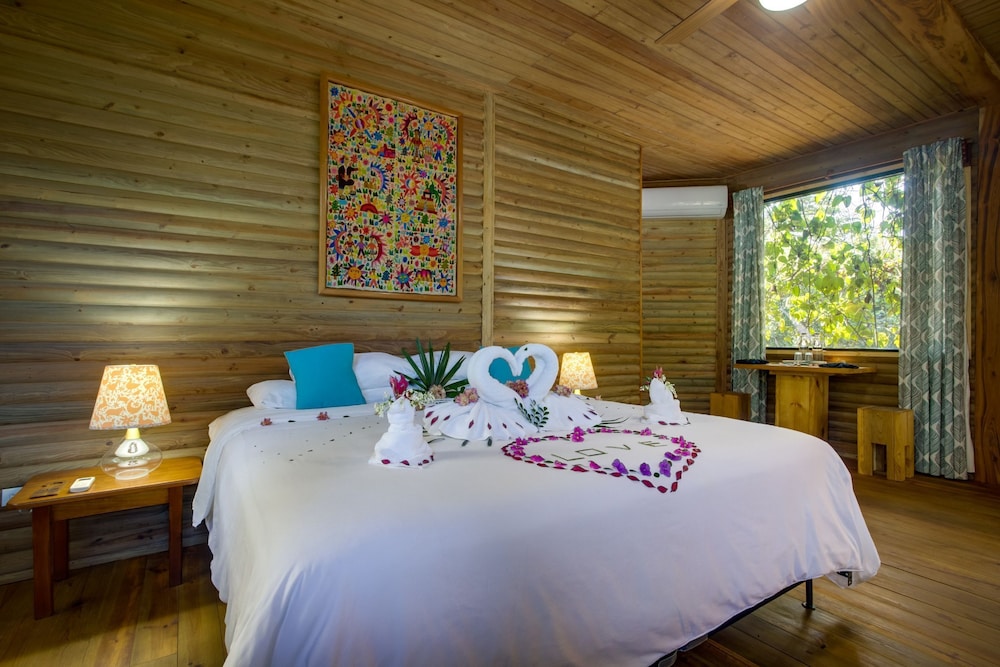 Sweet Songs Jungle Lodge, a Muy’Ono Resort