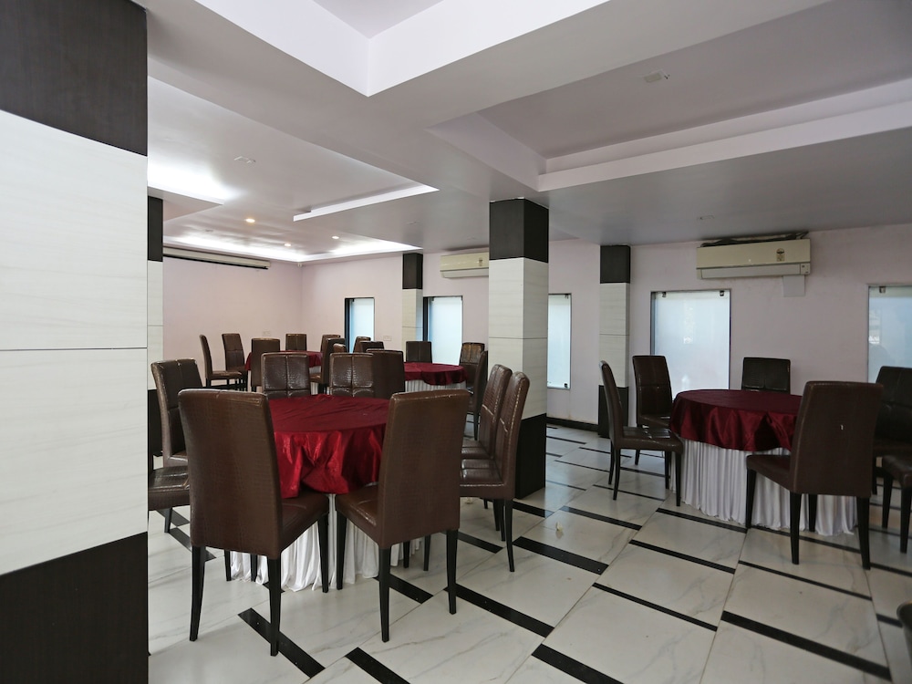 OYO 6315 Golden Leaf Resort