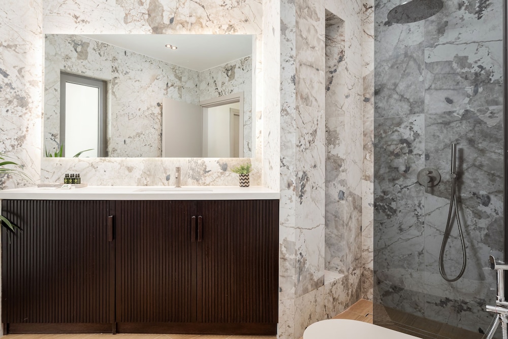 Athenian Riviera Stunning Residence