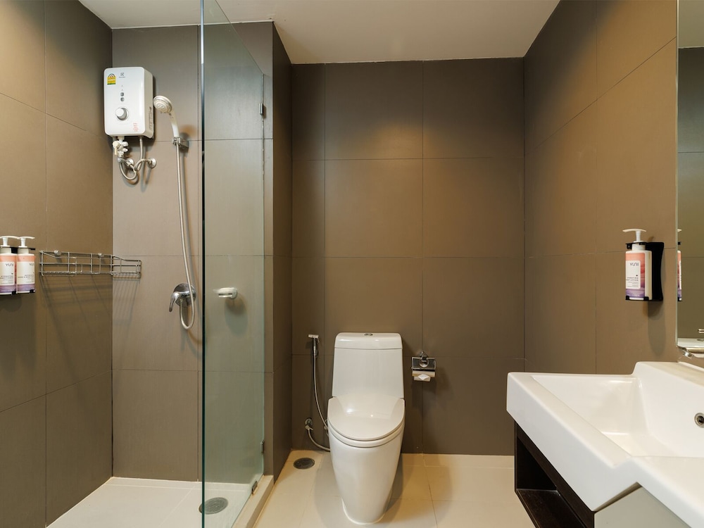 Mövenpick Residences Ekkamai Bangkok 14