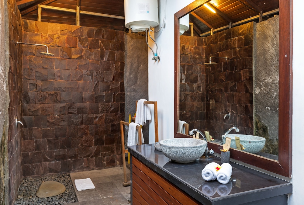 Ubud Raya Villa