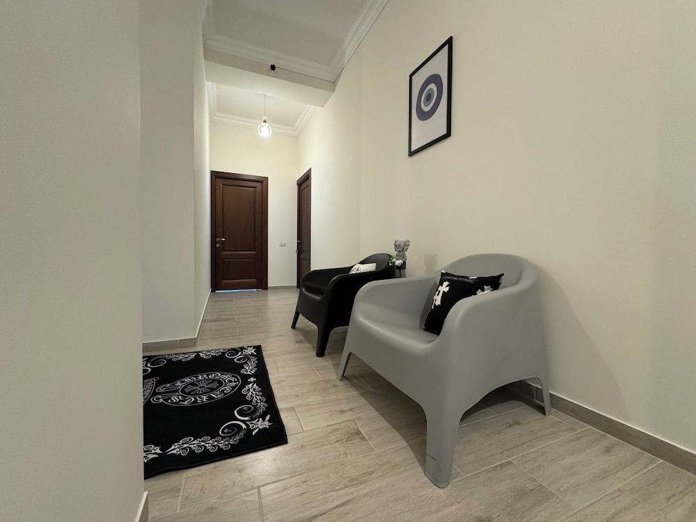Velvet Vouge Hostel