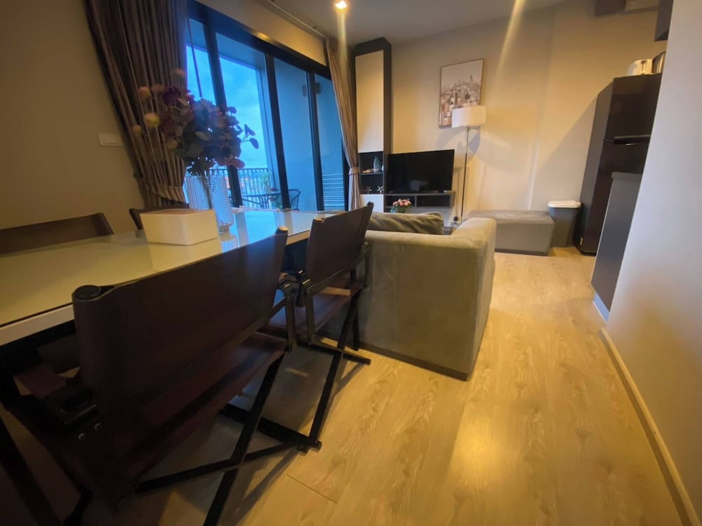 2 Bed Room At Excellent Location - Best In Class