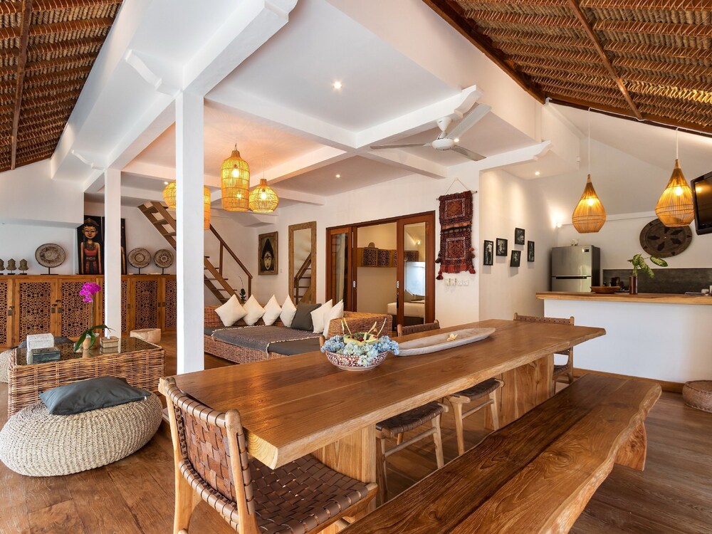 Villa Waterlily by Villa Finder