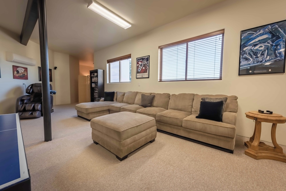 Blue Oak Oasis