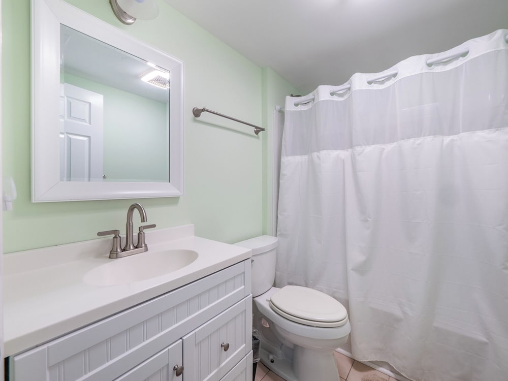 Bear's Den by Topsail Realty