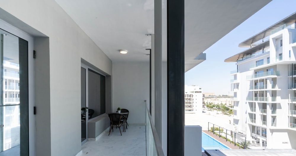 Abu Dhabi Vacations - Deluxe 1 BR in Oasis - 43 - Property Image 8