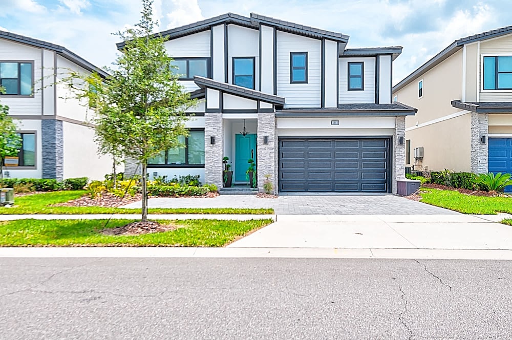 5893 Family Fun Home With Pool Near Theme Parks