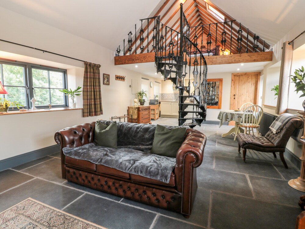 Berwick-upon-Tweed Vacations - Stable Cottage - Property Image 1
