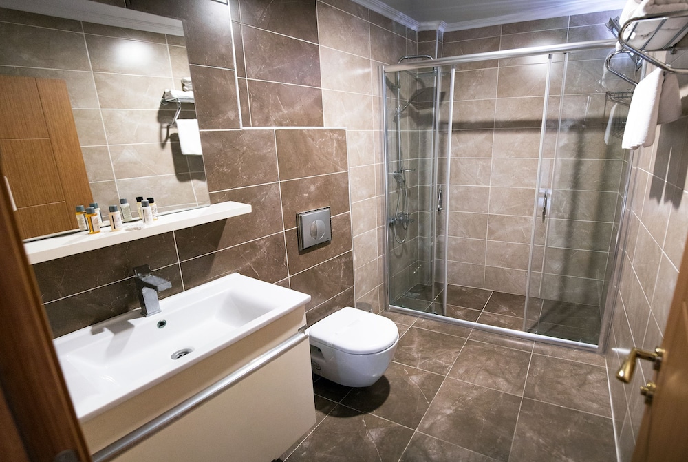 The Rise Aron Business Otel Merter - Image 30