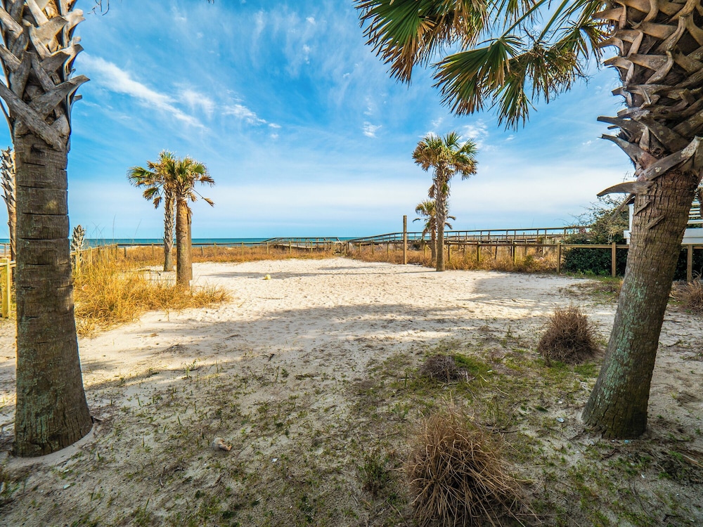 A Shore Cure by Carolina Retreats