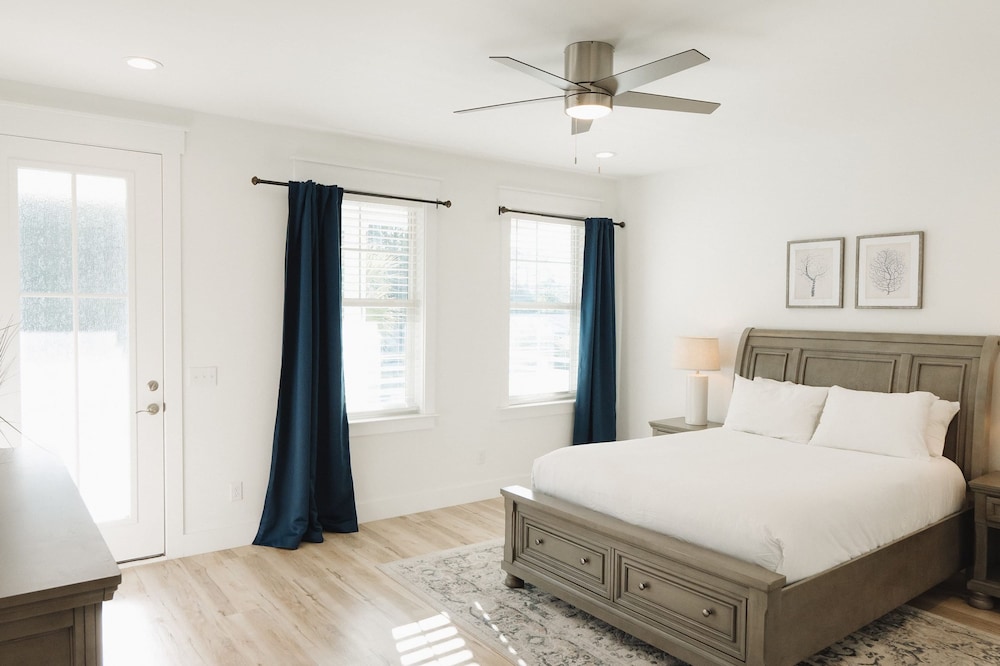 Enclave at Lyndell Lane by Avantstay Private Pool