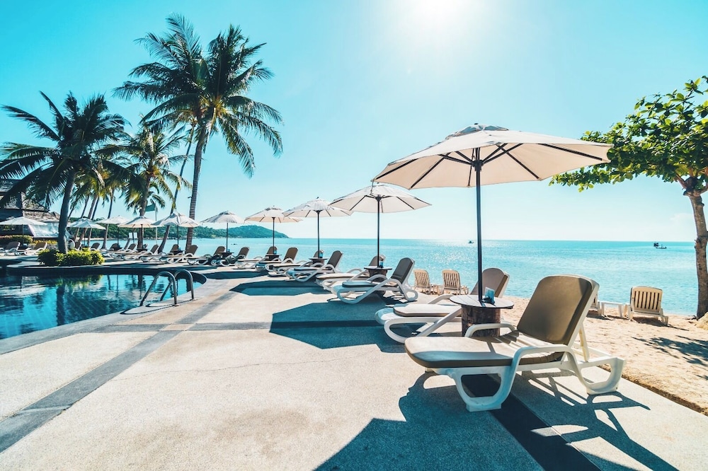 Enter Caribbean Grand Resort