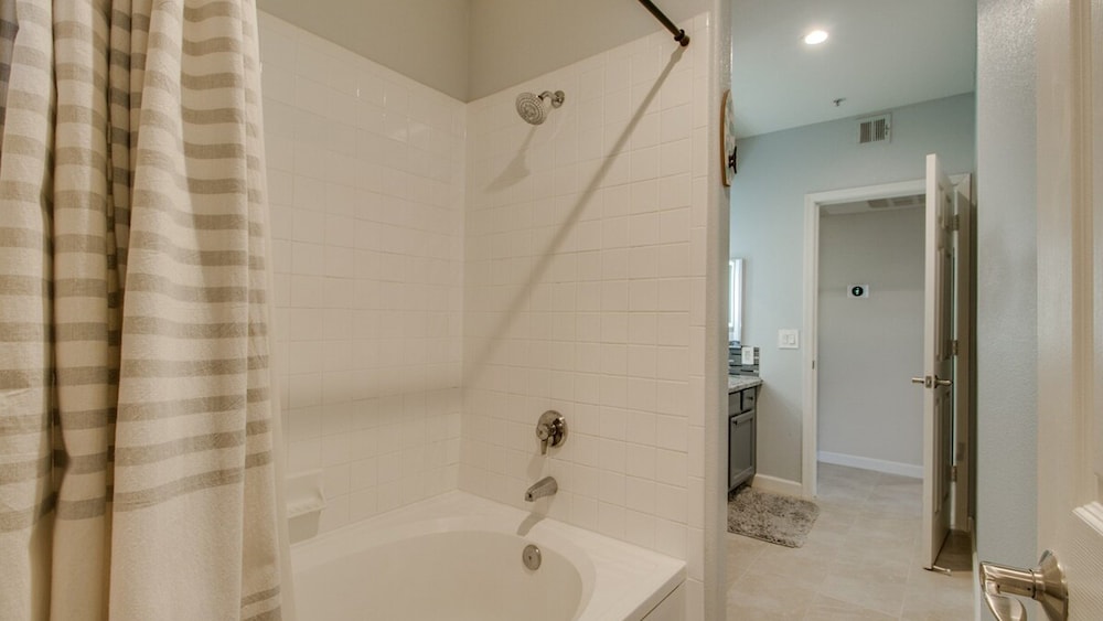 New Listing! Remodeled Condo in North Scottsdale!
