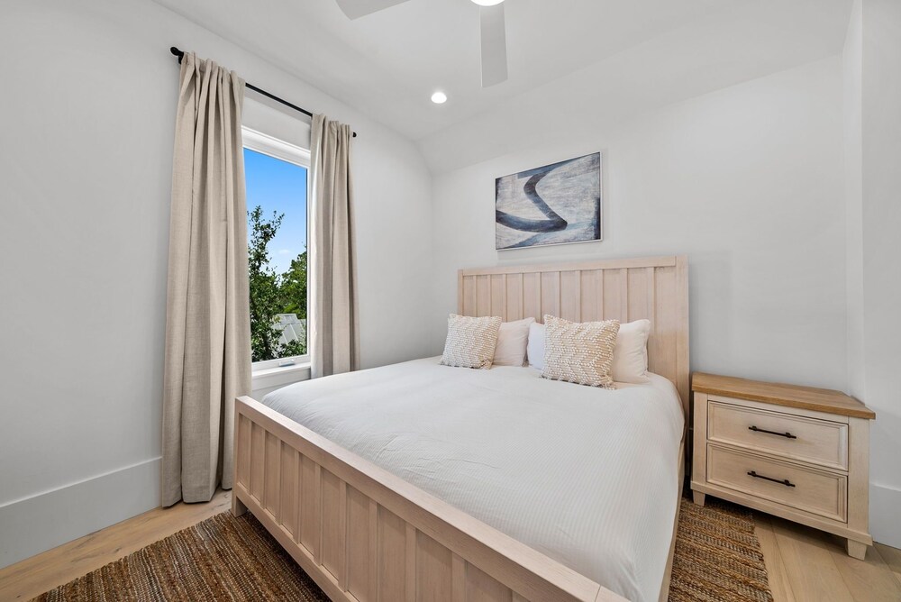 Magnolia Tides 6 Bedroom Home